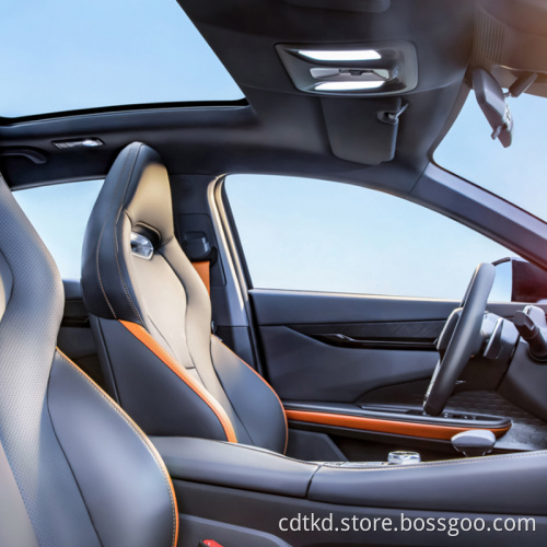 2023 Fashion China Hot Online 5 مقاعد سيدان Changan UNI-V 2023 2.0T Fengshu إصدار Gasoline سيارات جديدة